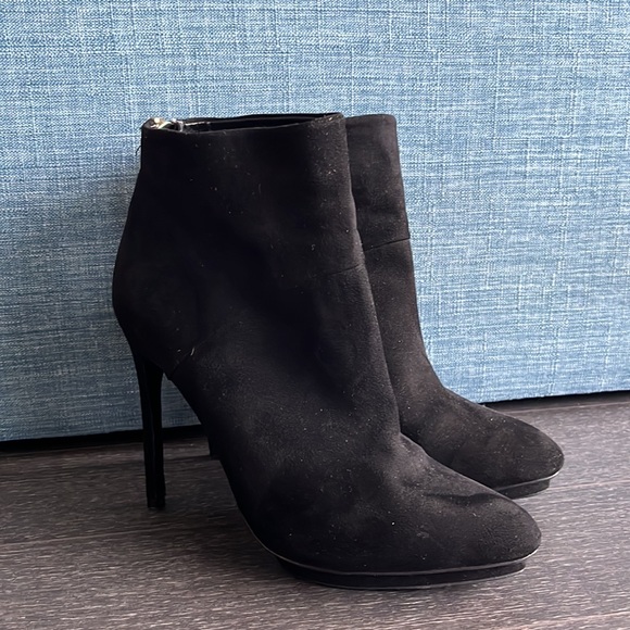 Zara Woman black heel booties - Picture 2 of 10